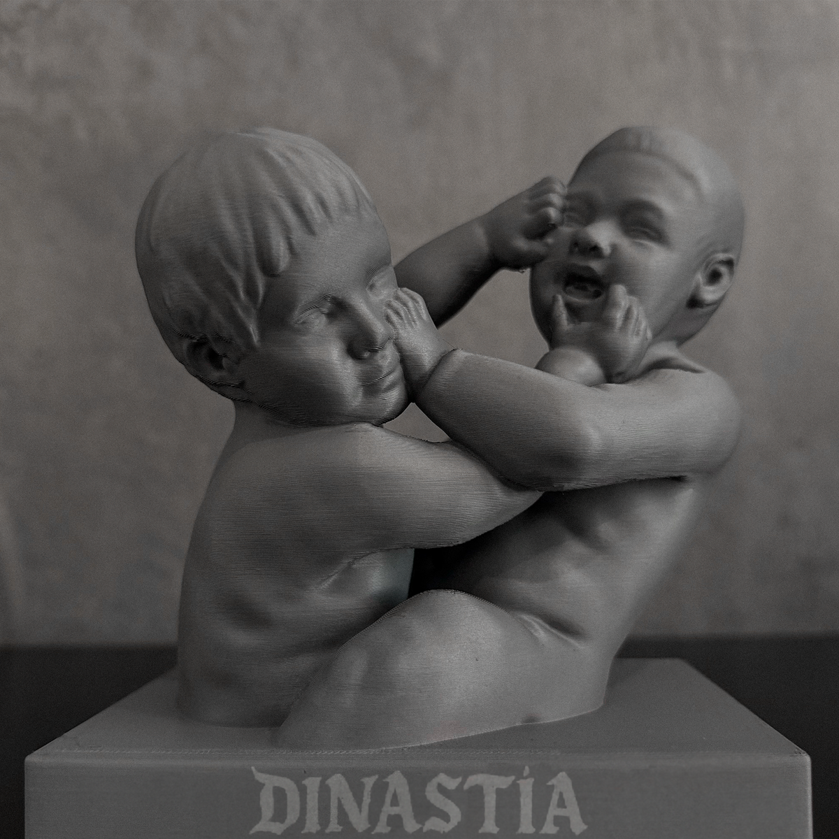 Dinastia Statue (6 inch)